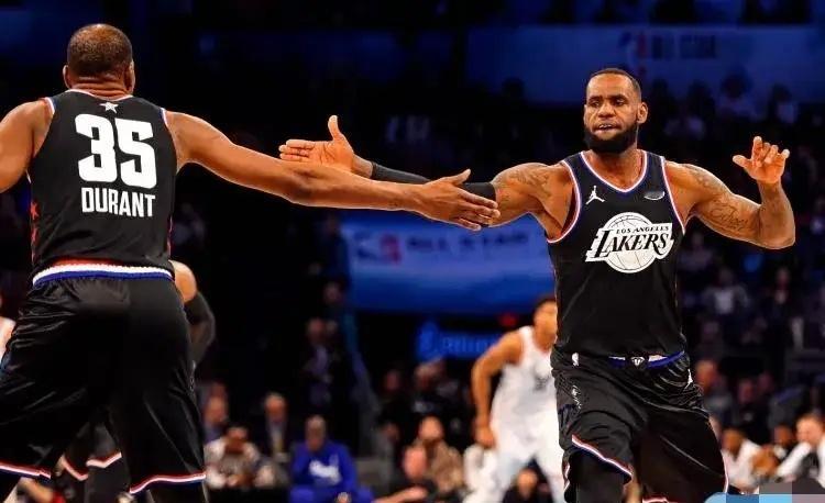 NBA全明星首发替补全阵容，看完名单，我竟然发现3大不可思议！1、西部太不公平了