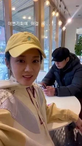 22日，演员张娜拉通过自己的Instagram上写道