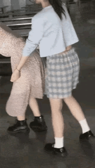 感觉是小意思，看样子也没有多少斤～