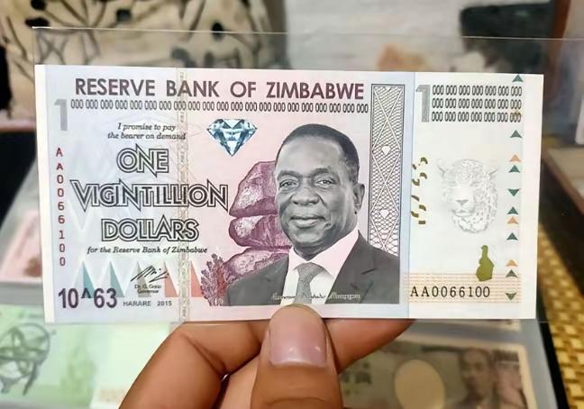 津巴布韦是一个穷得只剩下钱的国家，没有之一，这里的老百姓出门买菜，估计得用卡车来