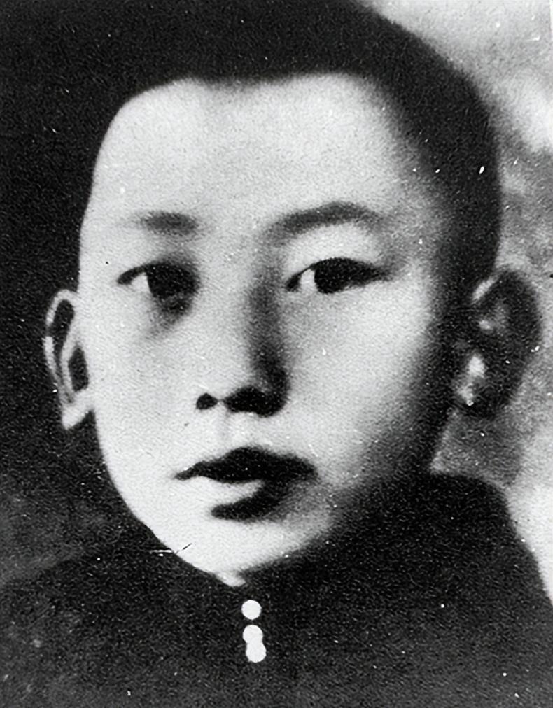 陕西农村1976年发现无名遗骨，8年后中央确认，竟是毛主席的亲侄子身份？
194