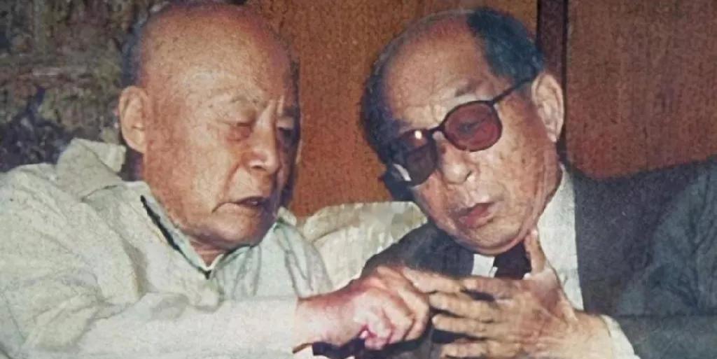 1991年中央派吕正操看望张学良，张学良：要我回大陆，有三个条件。吕正操连忙问：