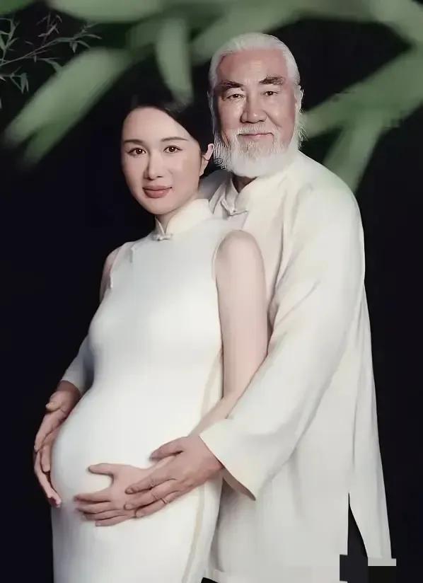 他们俩很喜欢小孩儿么？要不然这么大岁数了还要生？？