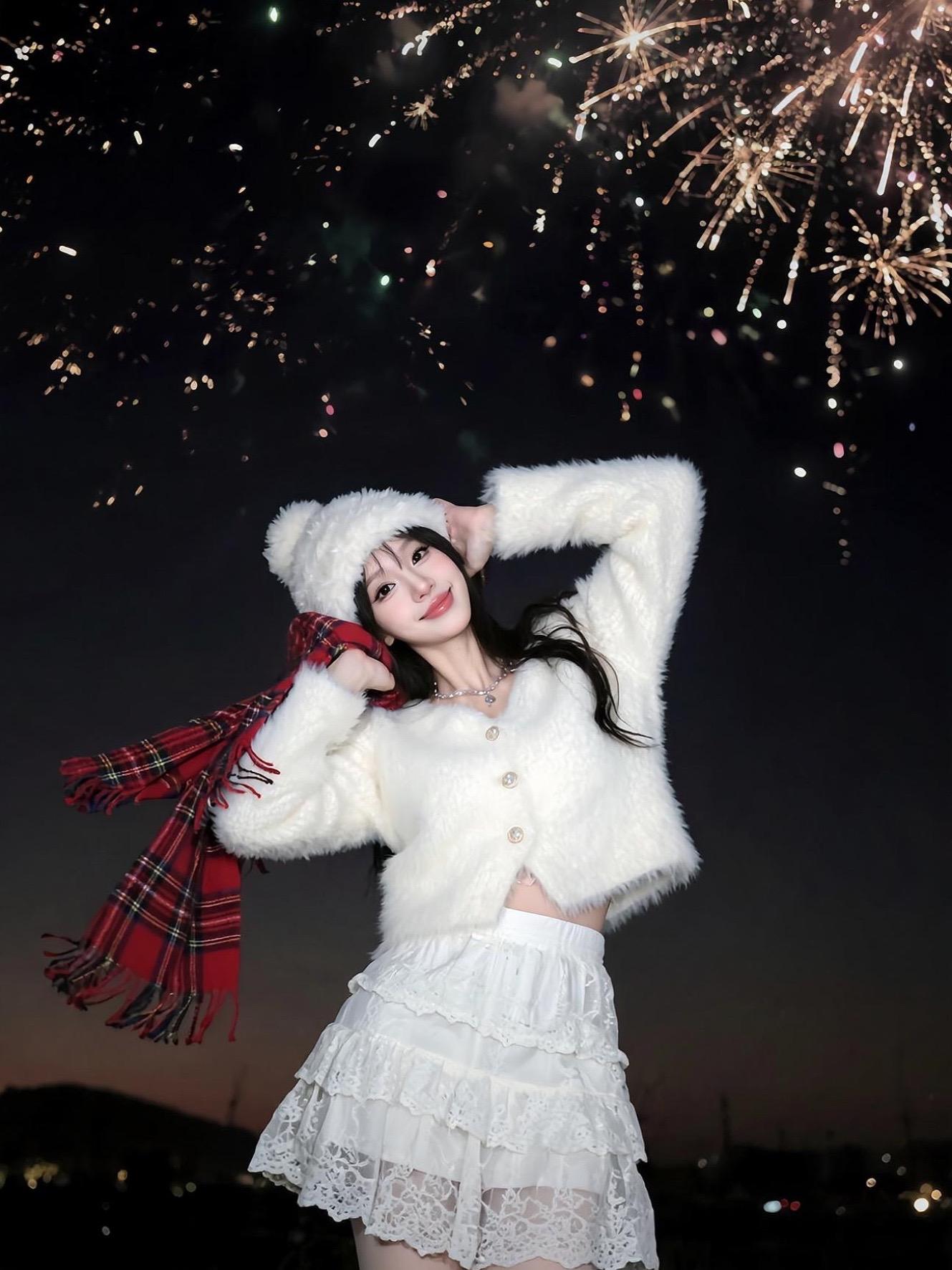 她一定比我成熟