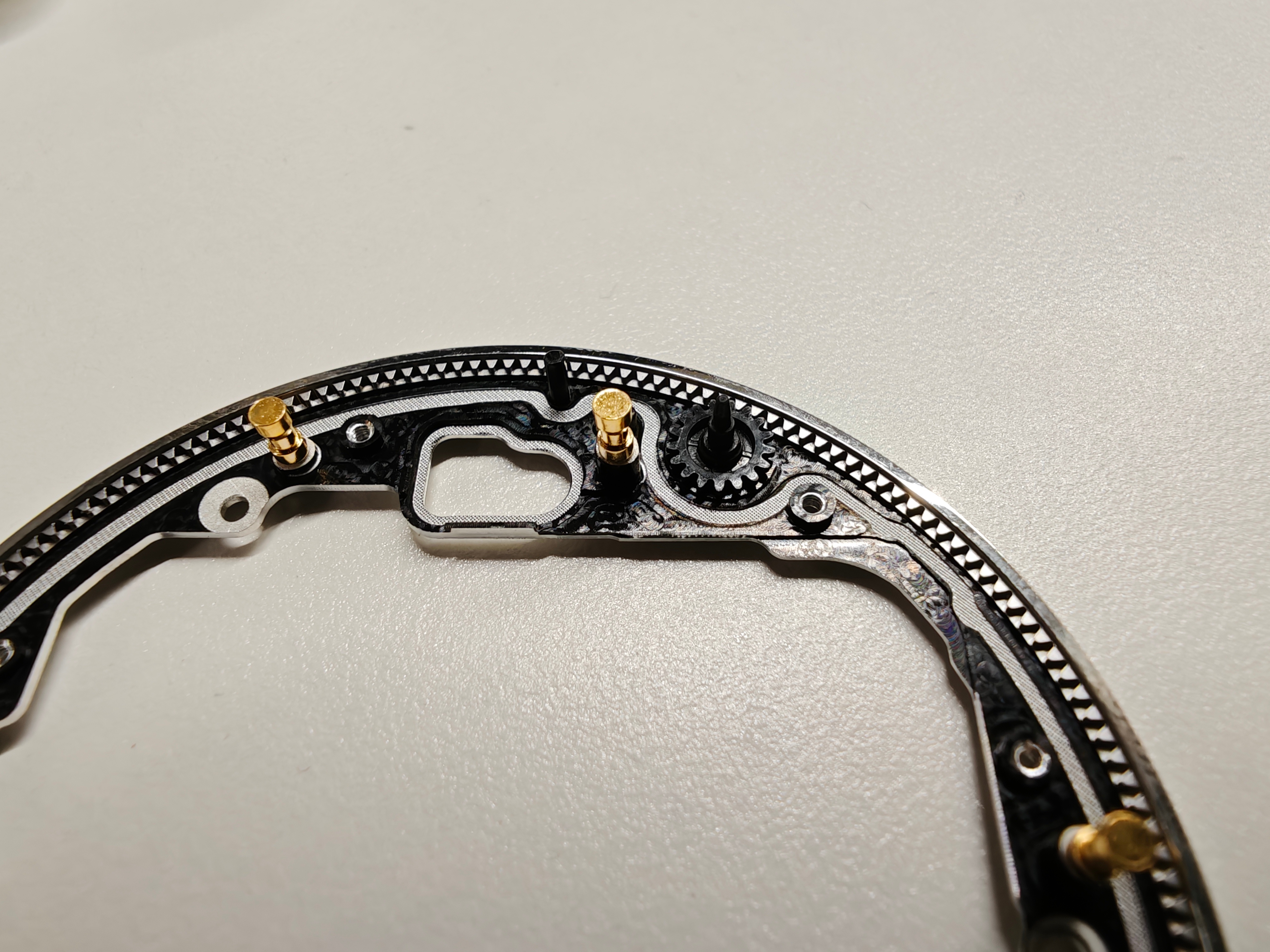 一个个手机都没拆明白就开始带节奏了