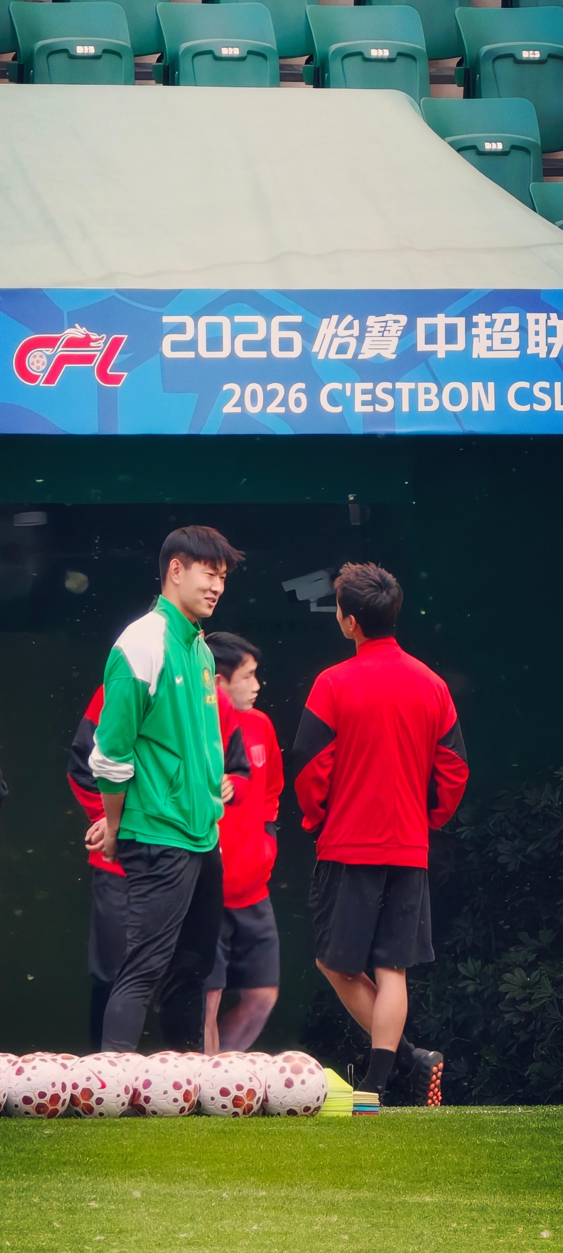 北京国安北京国安vs成都蓉城 张健智&韦世豪 北京·北京工人体育场