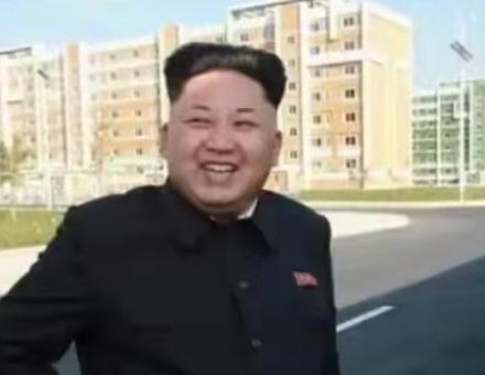 朝鲜这次真是赚大了，不仅出兵支援了朝鲜，甚至清空了自己国家几十年的武器，直接赚了