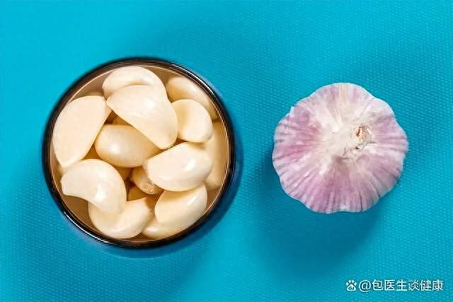 大蒜再次被重视! 发现:高血脂吃错大蒜，就等于给血管添一次堵
