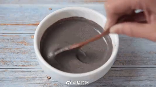 【#睡前太饿可以吃6种食物#】#这几种食物适合当宵夜# 睡前吃大量高脂肪、高热量