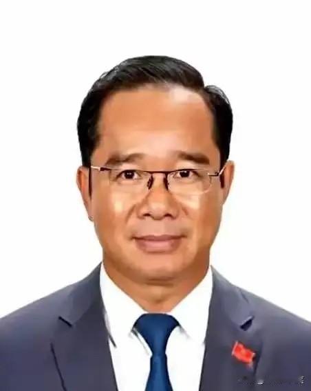 一个越南教授，当着全世界的面，扔下一句话。

​​他说：“虽然我个人对中国有意见