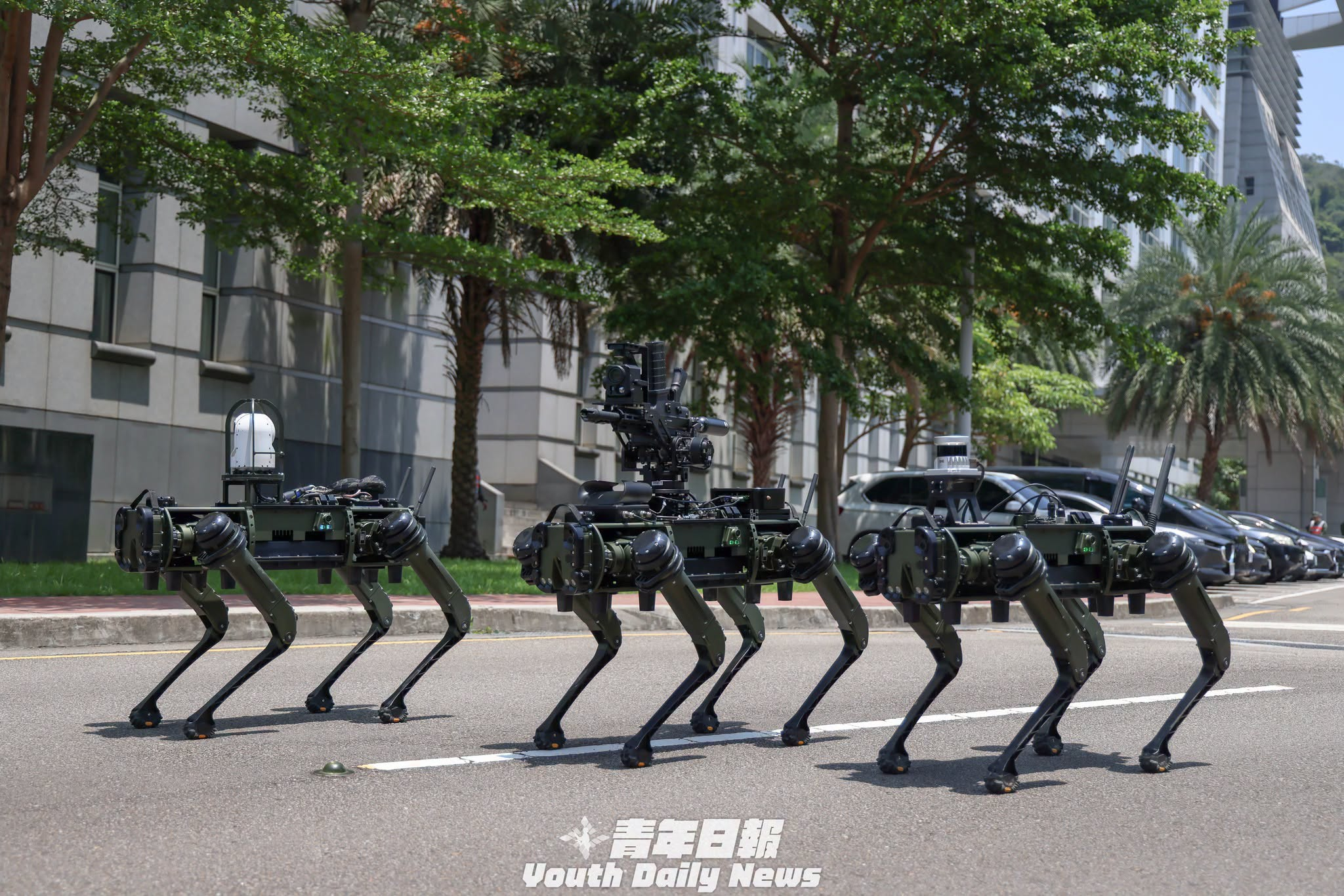 对岸“中科院”研制的机器狗烽火问鼎计划