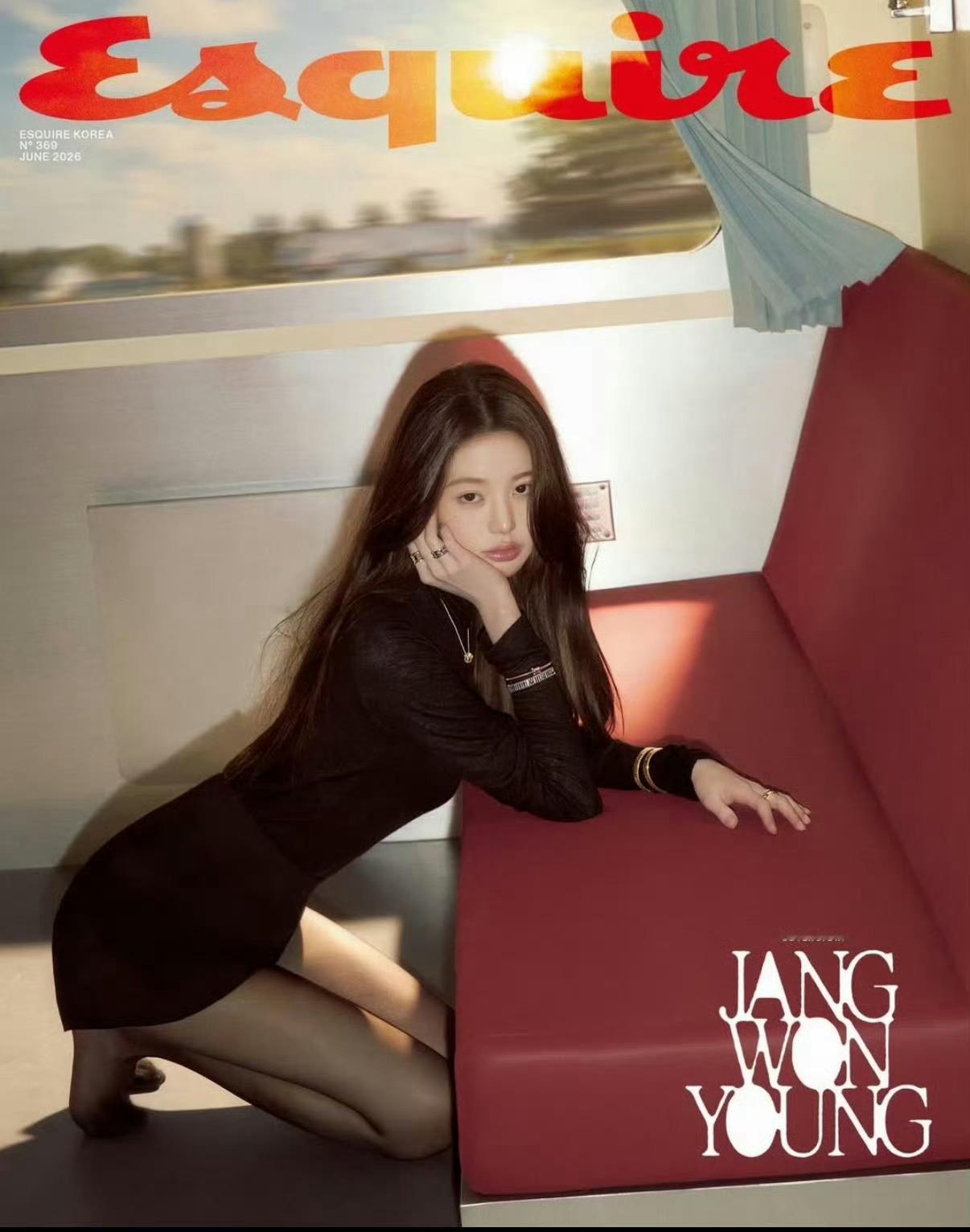 张元英宝格丽推封张元英Esquire六月刊张元英《Esquire》6月封面宝格丽