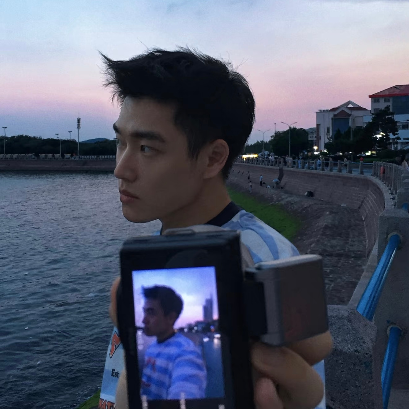 男头像 