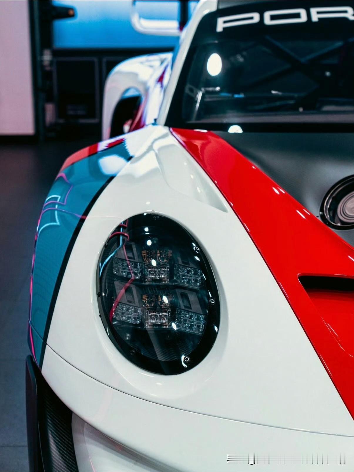 义薄云天的大哥：岳子帮我卖个车但这车跟普通保时捷不一样 不能给你运店里去在我家客