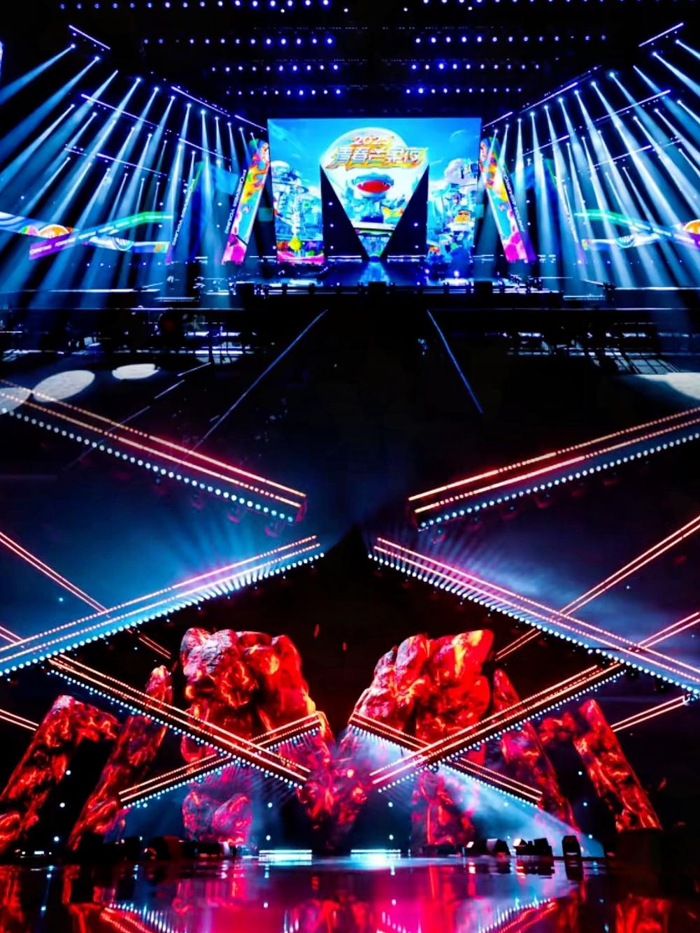 芒果台这次疯了吧？
为了收视率，真的是拼了！
奈何观众就是不买账！

芒果台这次