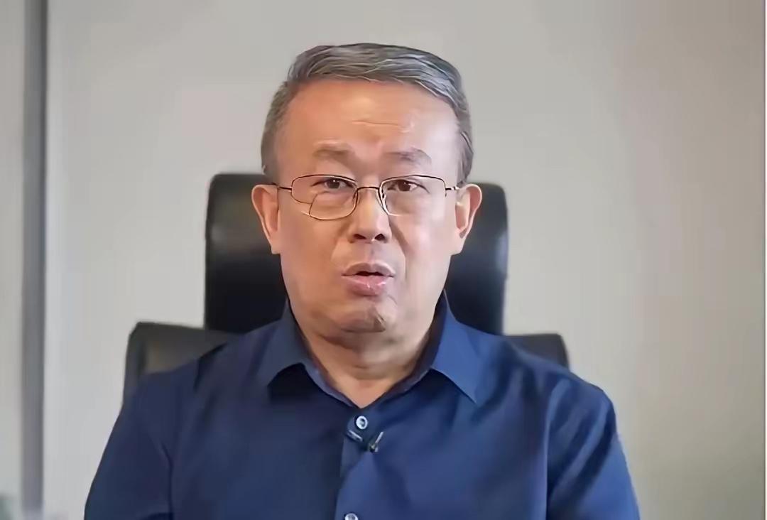 项立刚这次直接戳破了教育公平的窗户纸，太敢说了！取消高考，本质就是给权贵开后门，