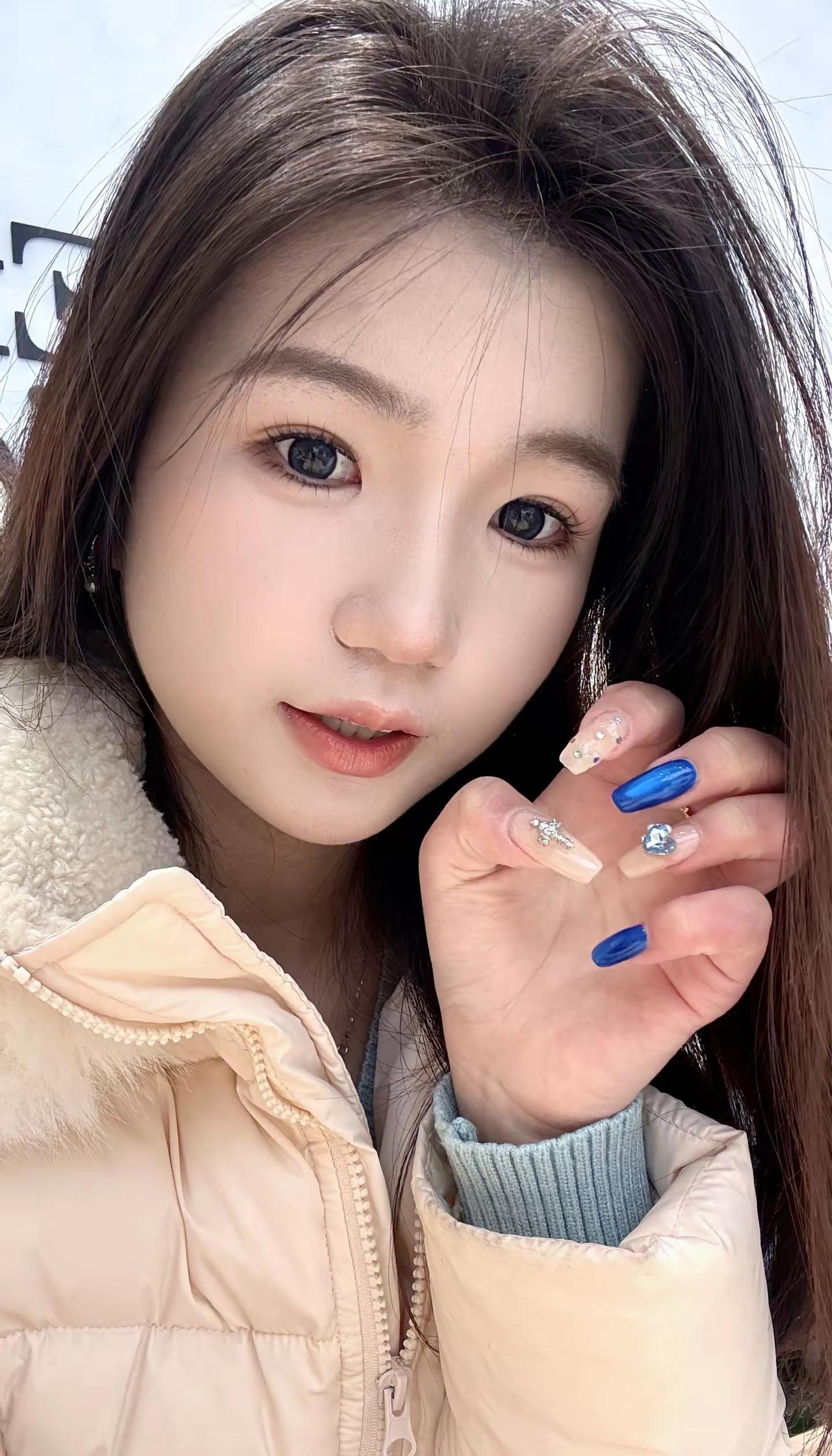 我想让我有温和的生活 我想让自己幸福 我无心博弈我只想安安稳稳平平淡淡的享受这越