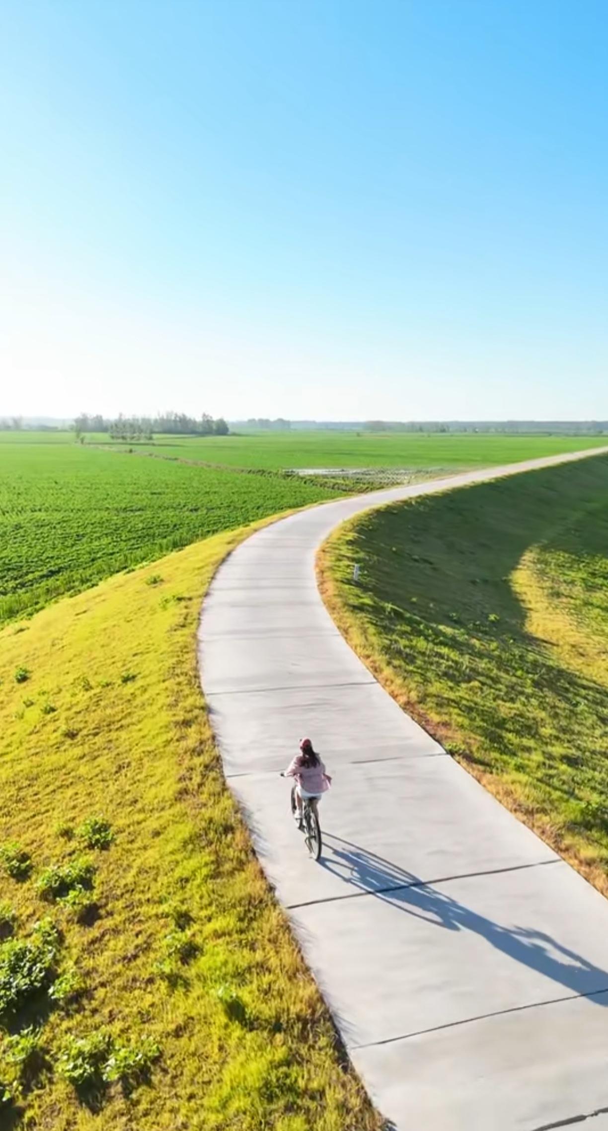 一人一车，足亦！[赞][赞][赞]