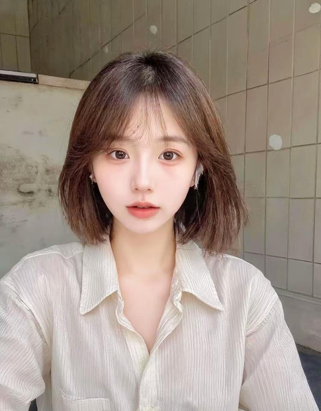 好看女生头像，你喜欢哪一张图拿去。不用谢？