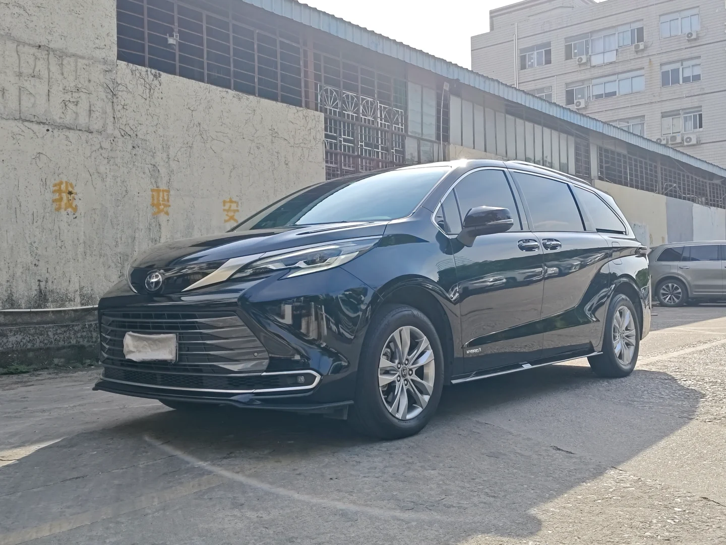差几天23年的丰田赛那至尊版2X带走？？？
