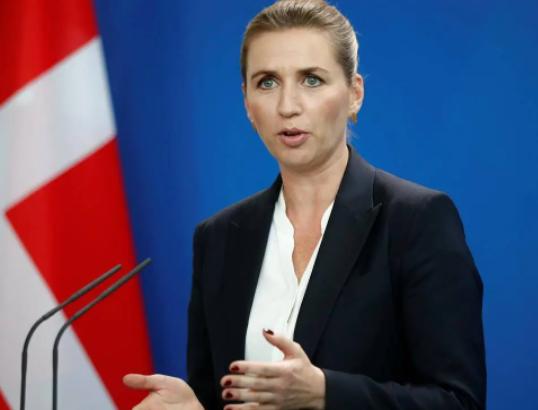 谁也没想到，格陵兰岛这个看似无解的 “死局”，竟然被丹麦女首相用一种 “自我阉割