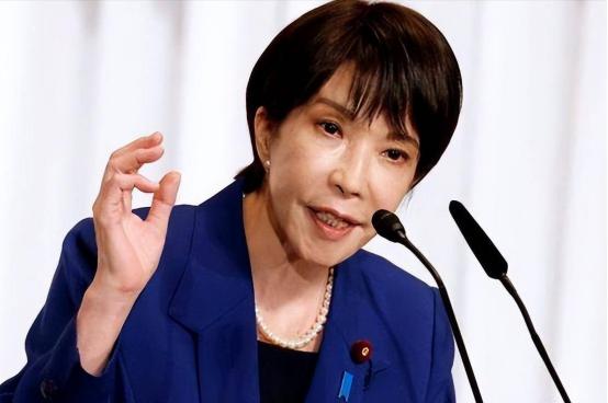 日本政坛最近又出大瓜，首相高市早苗因为和邪教组织的牵扯，在国会被当场质问，场面一