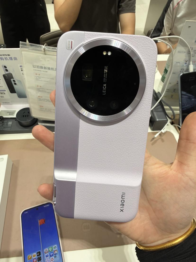 vivo小米OPPO三台Ultra，到底选谁啊
三台Ultra都很心动，但是看完