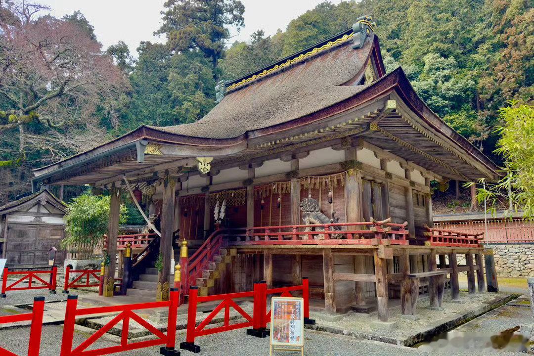 日本国宝古建筑。2026上半年总结上半年去了11个日本国宝古建筑，9张图按顺序分