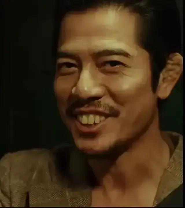 猜猜这是谁演的？一部新电影的主角。[呲牙]