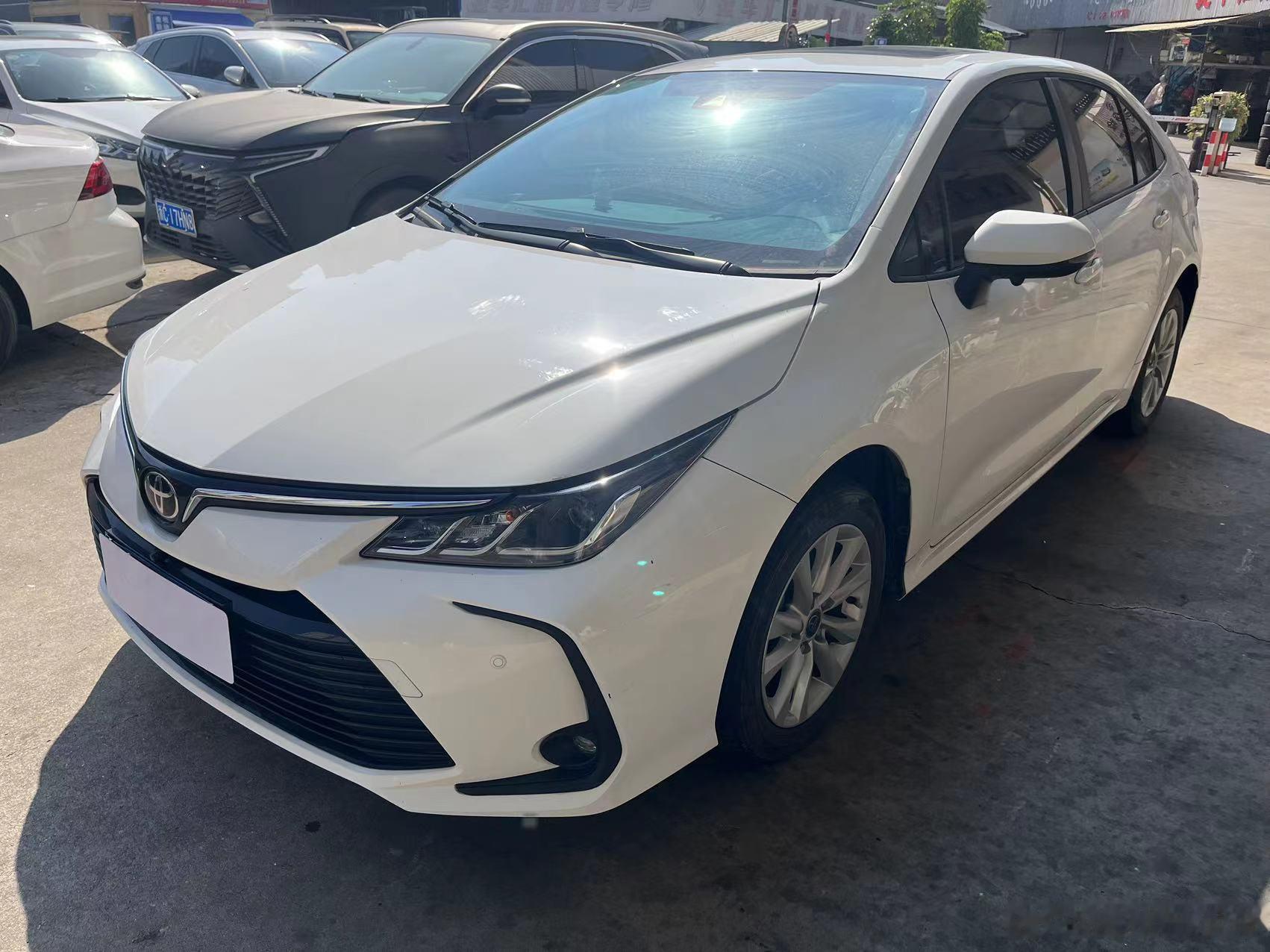 23年9月 卡罗拉  1.2T 、自动档、天窗、价格6.2万 