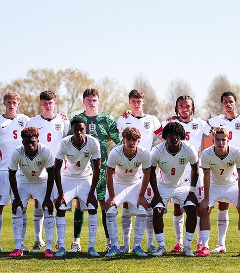 马克斯·道曼代表英格兰U19队参加了U19欧洲杯预选赛，英格兰队以0-2负于塞尔