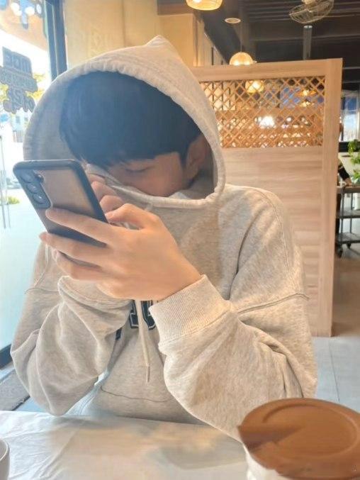 12454 花生男子