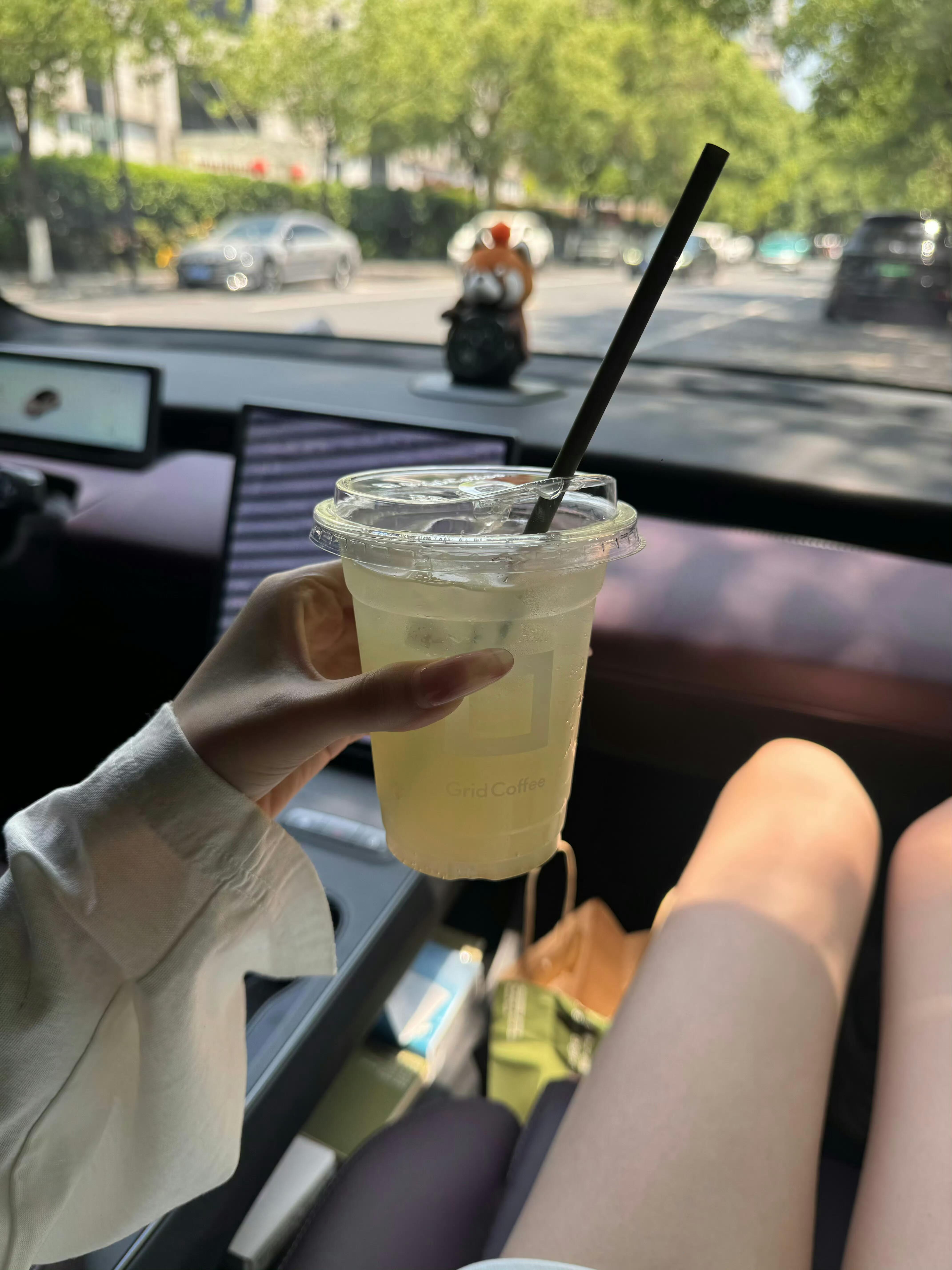 长大后才发现最不值钱的就是名声,因为就算你什么都不做,看不惯你的人,也能给你编出