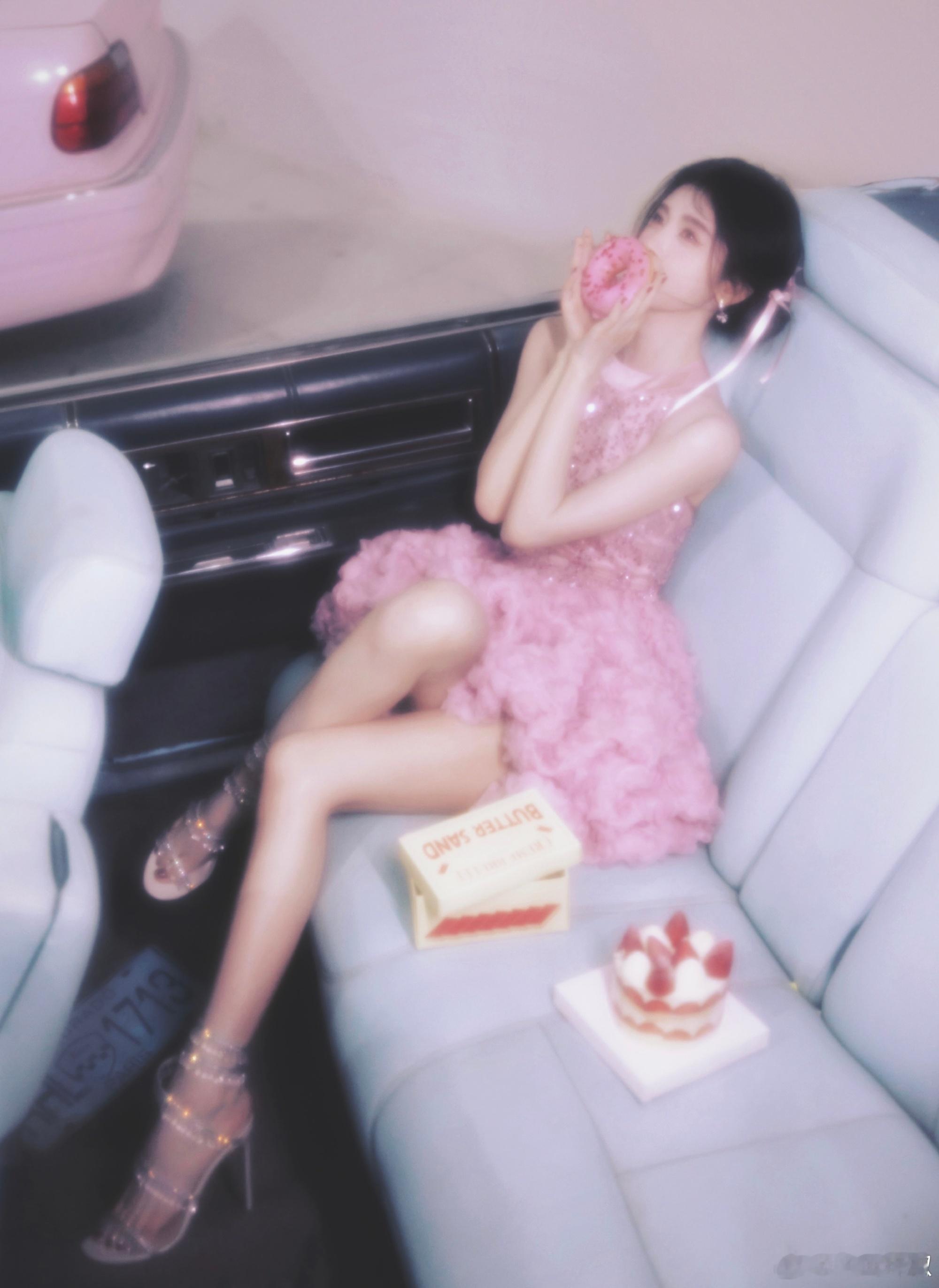 鞠婧祎 看得出她是公主🧚🏻♀️ 鞠婧祎首位登封PORT男刊中国女星