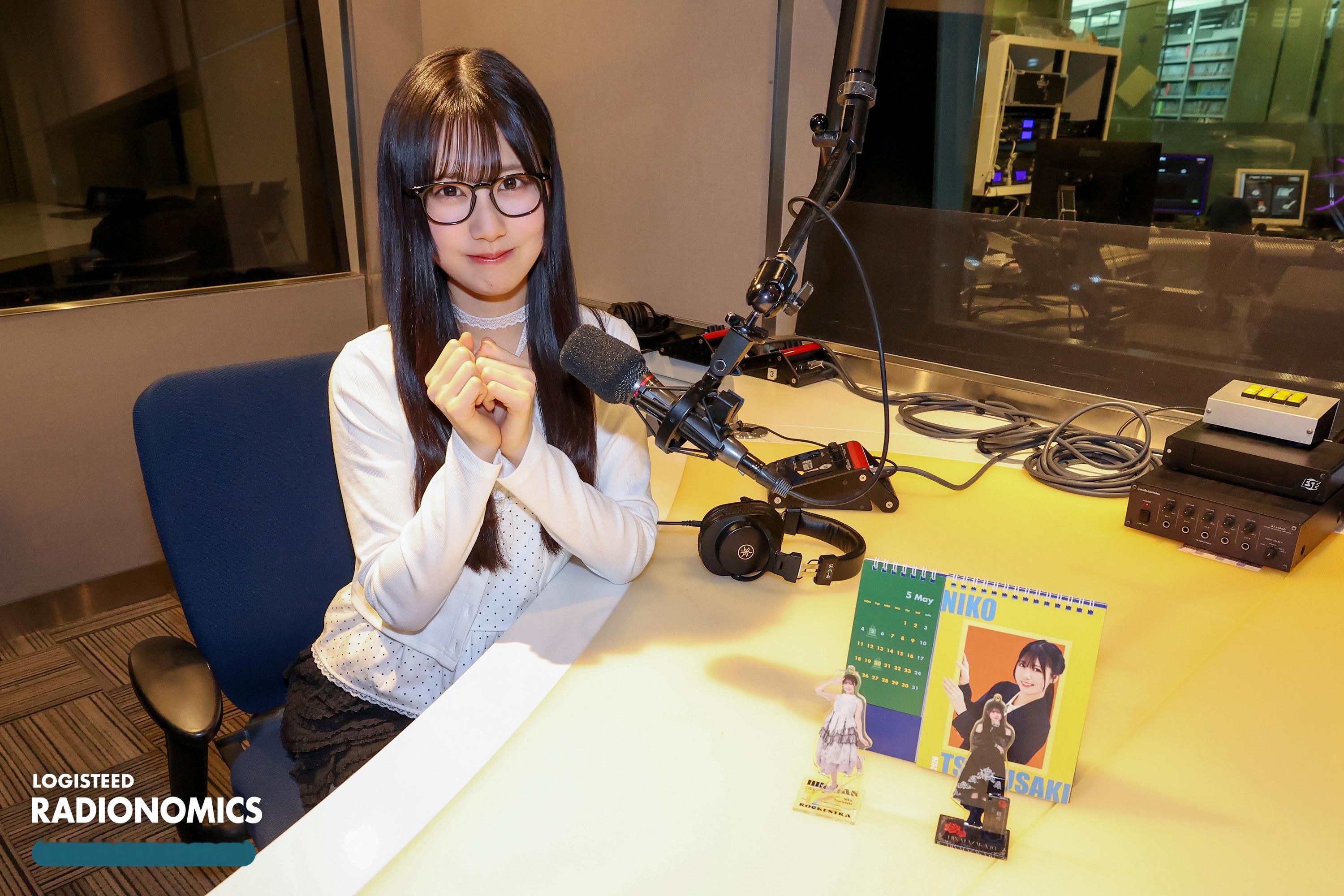 niko813鶴崎仁香