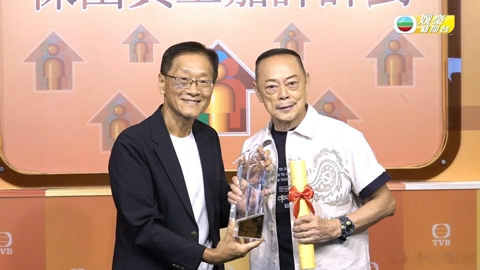 資深演員羅樂林（大龍生）日前出席無綫「2026年下半年度傑出員工嘉許計劃」頒獎典