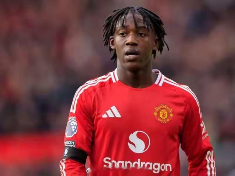 第5次饮恨！曼联4次错失绝杀良机 阿莫林遇两连败克星英超赛场再现悲情一幕，曼联在