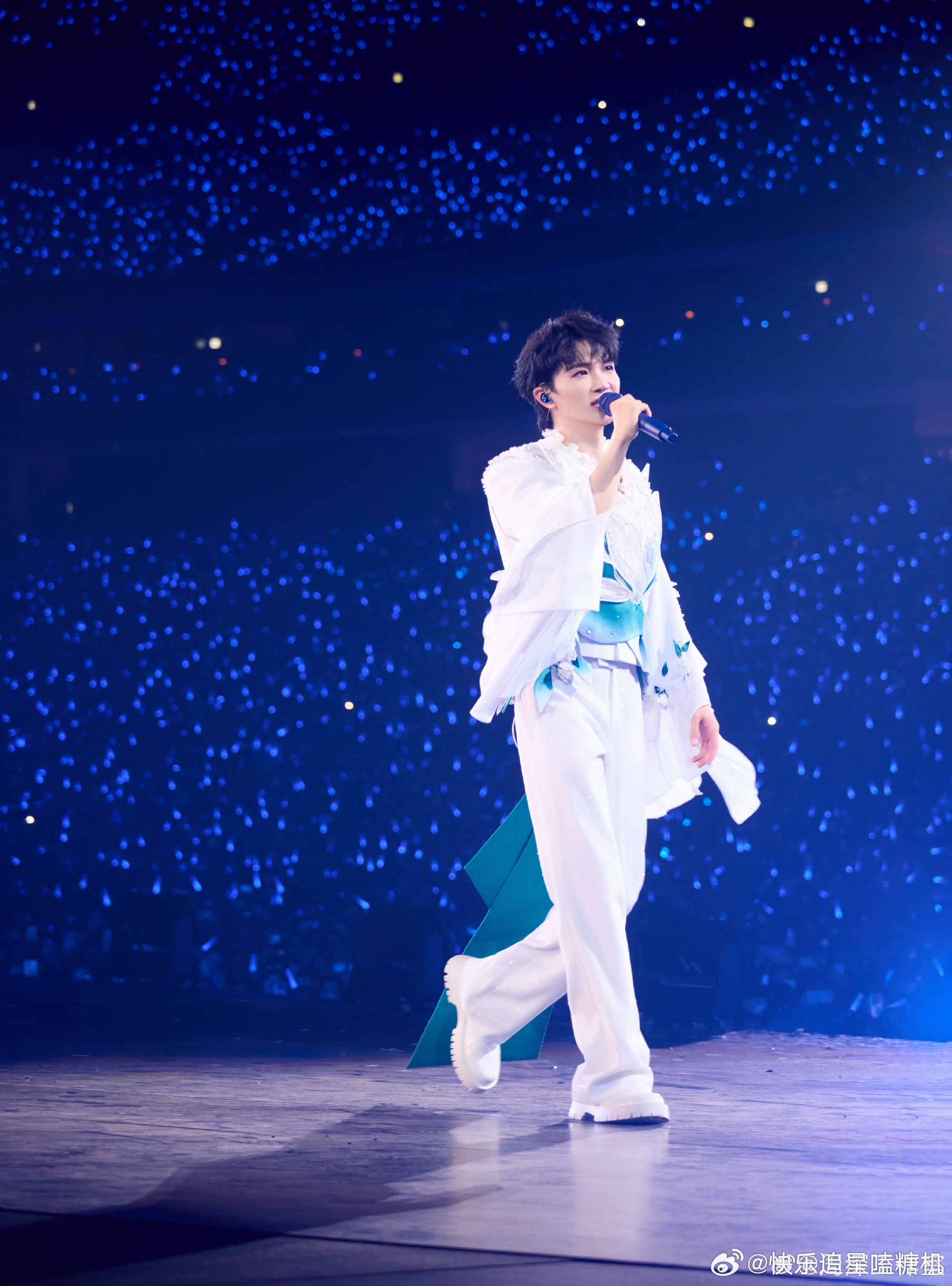 周深1天官宣8场演唱会 一天八场！周深2026巡演广州、武汉、苏州、重庆开启新程