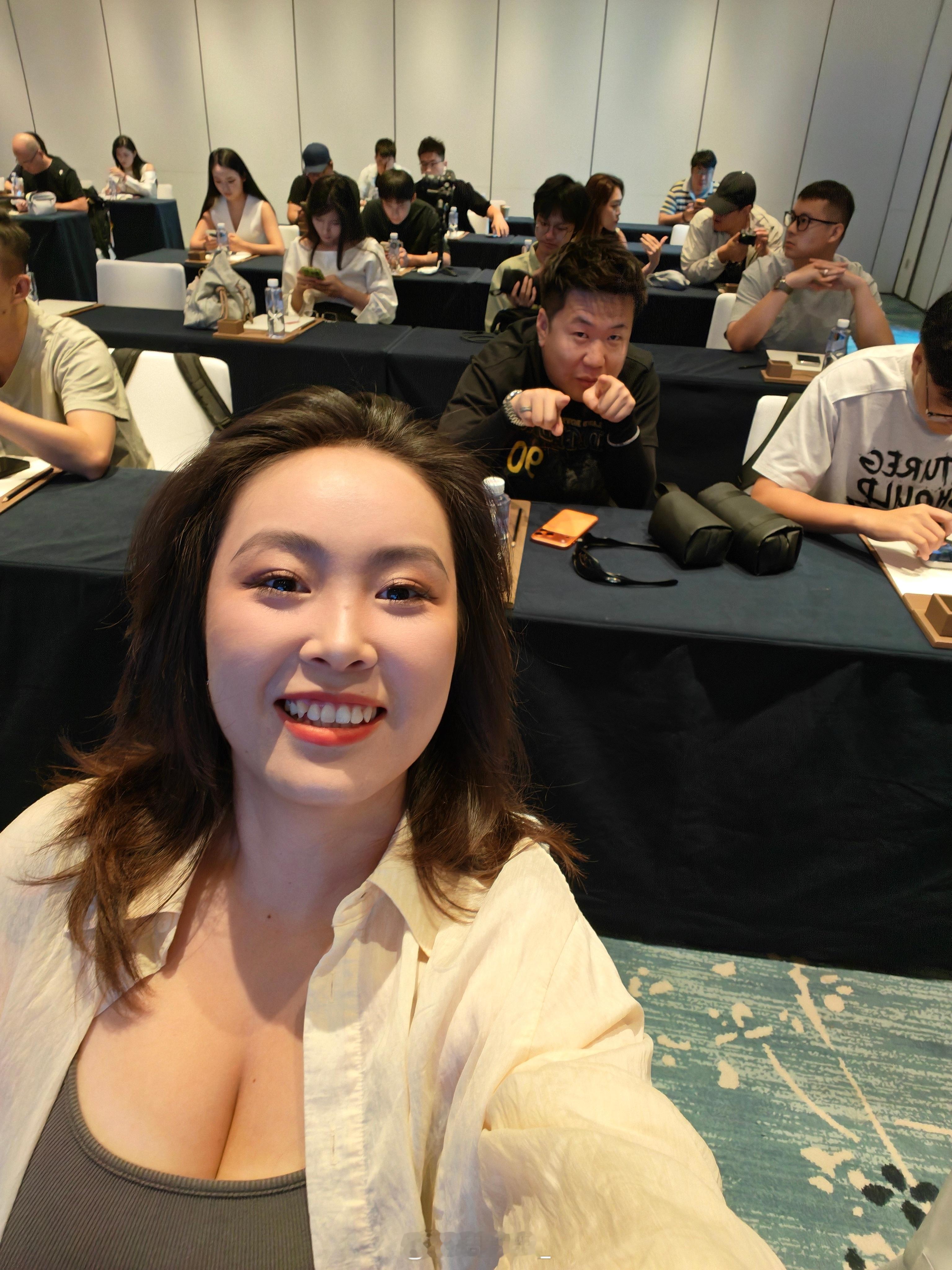 诶～早上好呀 ​​​
