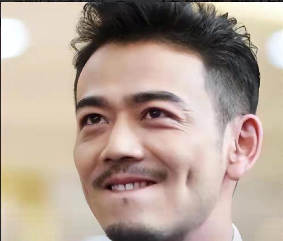 善恶终有报！无视央视警告、与刘涛传绯闻，杨烁终自食恶果
 
       杨烁凭