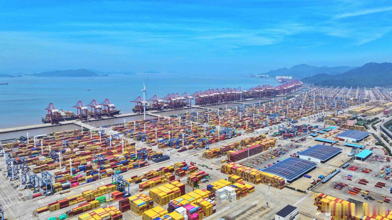 【前7个月宁波口岸进出口额1.67万亿元 ，外贸稳中有进】8月14日宁波海关发布