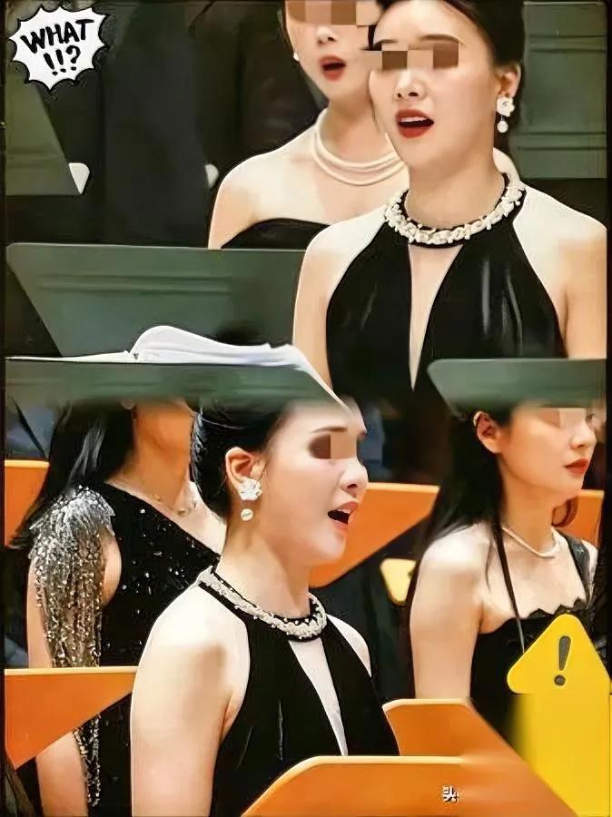退礼服的川音女孩

这次亏大了

好多人揪着她“白嫖”商家骂，我倒觉得她最蠢的是