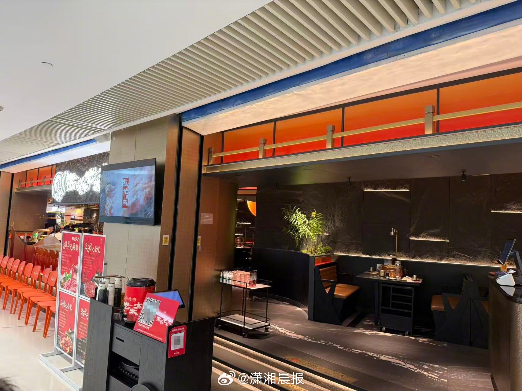 【#前员工称西塔老太太后厨脏卖隔天肉##西塔老太太回应被举报卖隔天肉#】10月3