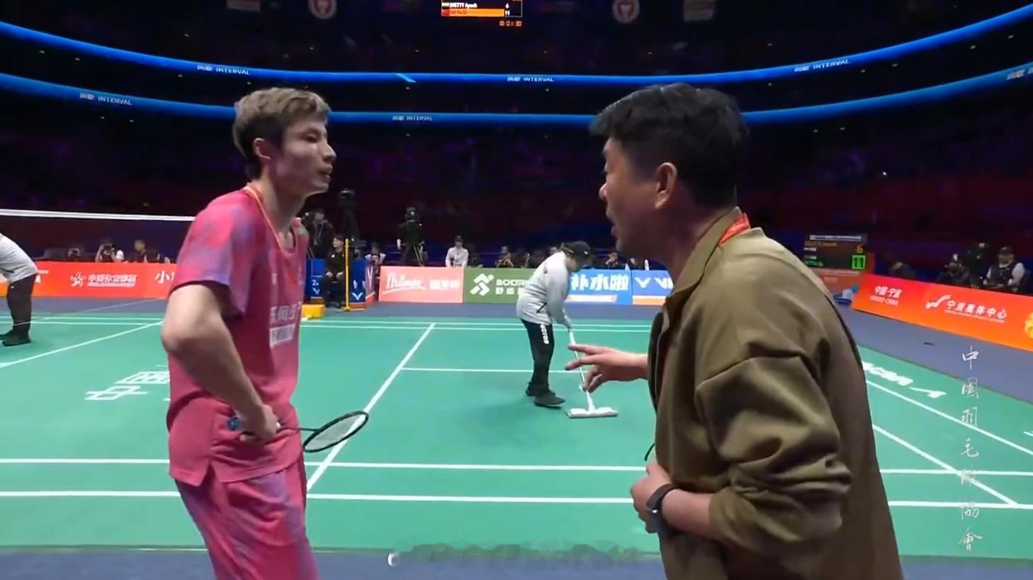 男单 决赛 阿尤什 6-11 石宇奇(2)2026年羽毛球亚锦赛