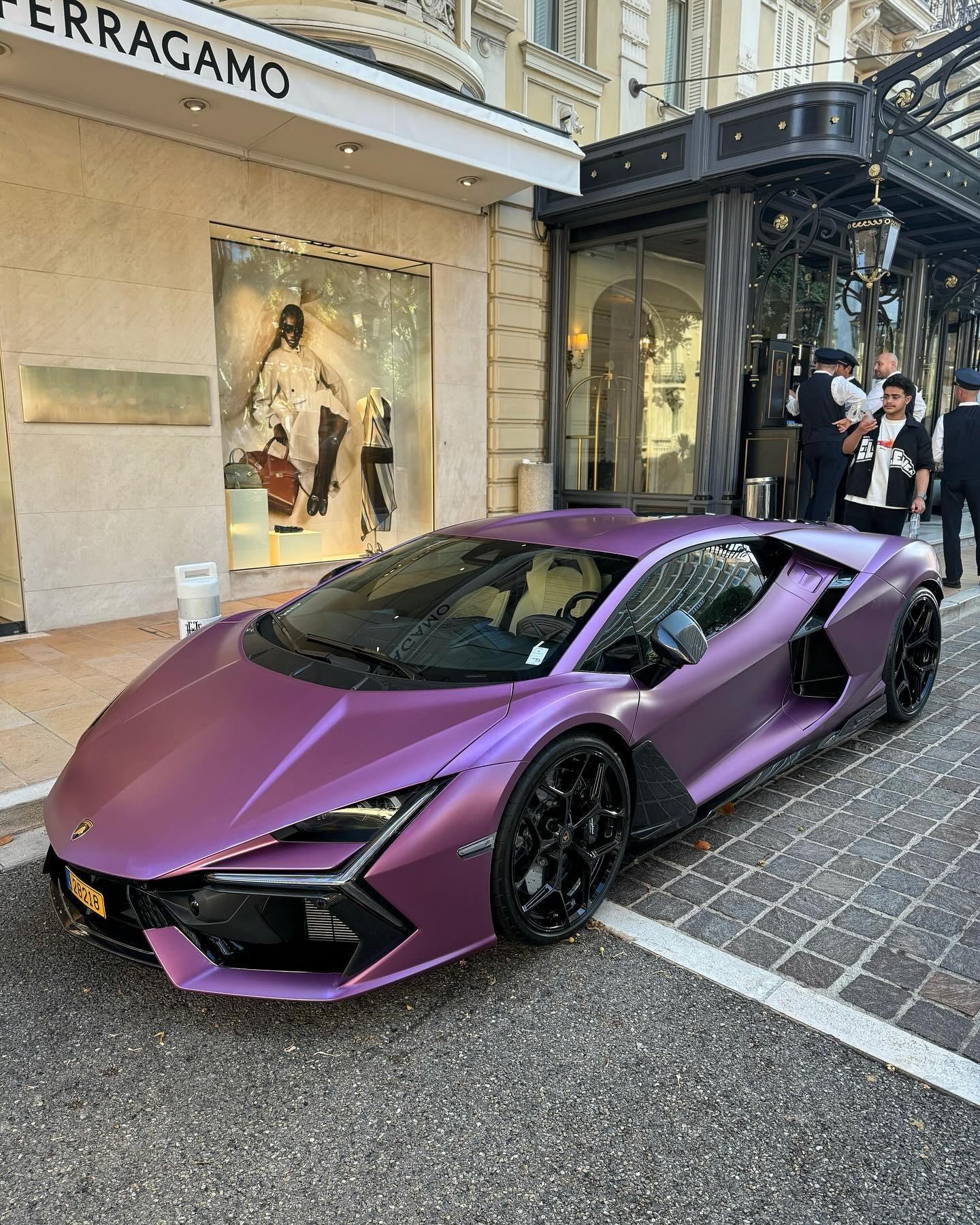 摩纳哥Revuelto/ SV ​​​