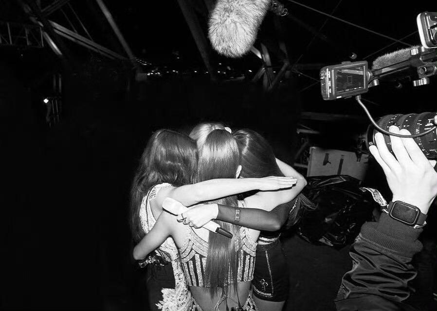 BLACKPINK “10年时光我最不能失去的就是你们。”🖤💗 