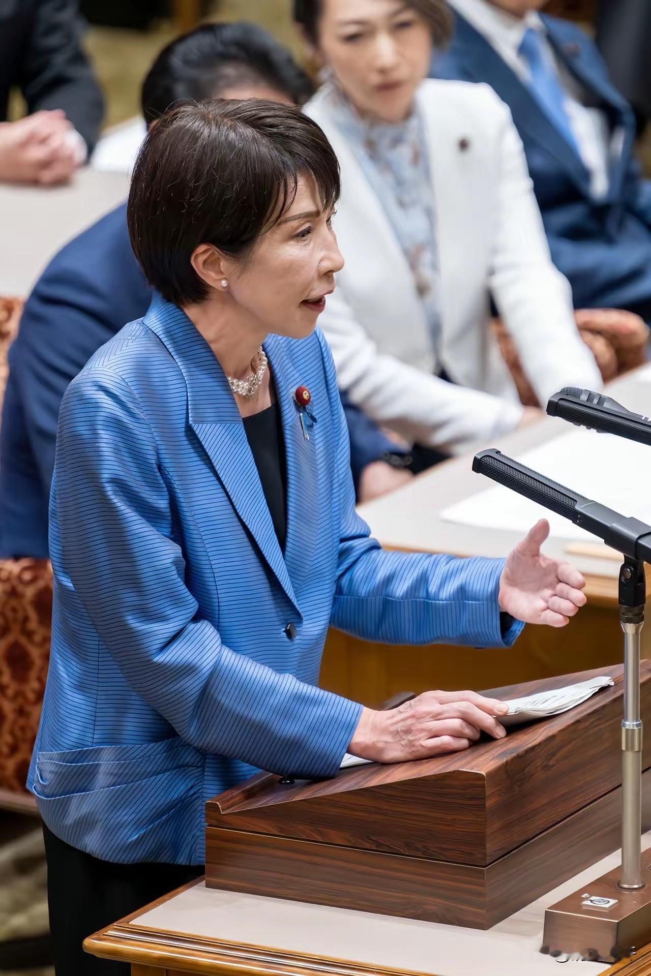 高市早苗：“雷达照射事件极其不幸，我们将冷静应对”

这话听着冠冕堂皇，可但凡了