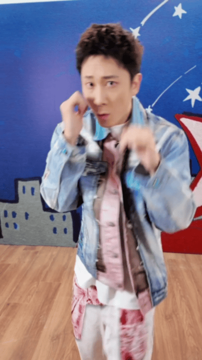 第一次见这么多艺人道歉今夜喜友秀 集体道歉舞魔性刷屏，全员整活笑点拉满！节奏上头