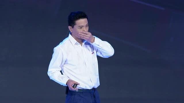 2019百度开发者大会那场泼水名场面，时隔多年再看，终于懂了为什么有钱人大多和气