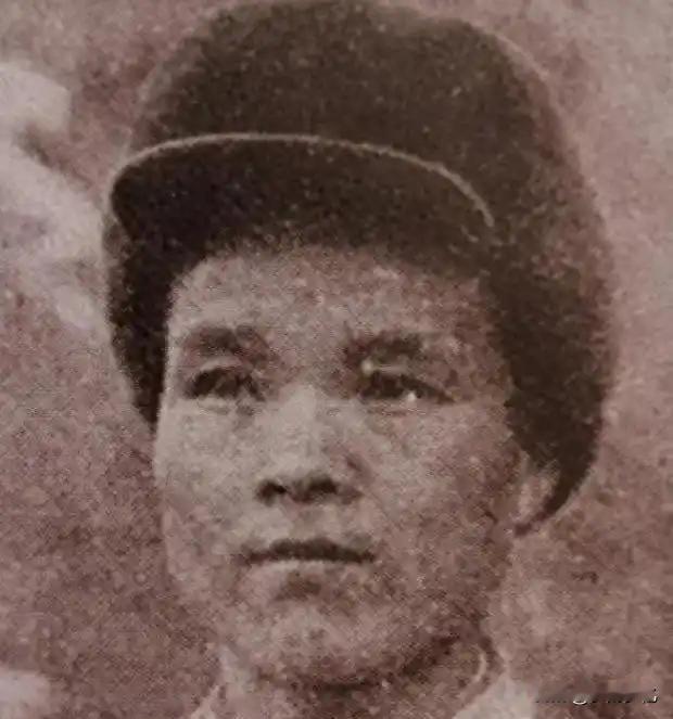 新兵差点坏大事！排长一个急刹车，把侦察任务玩成教科书级信息战
 
原本只是一次普